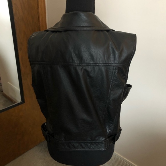 American Rag Faux leather Vest. - Picture 2 of 5